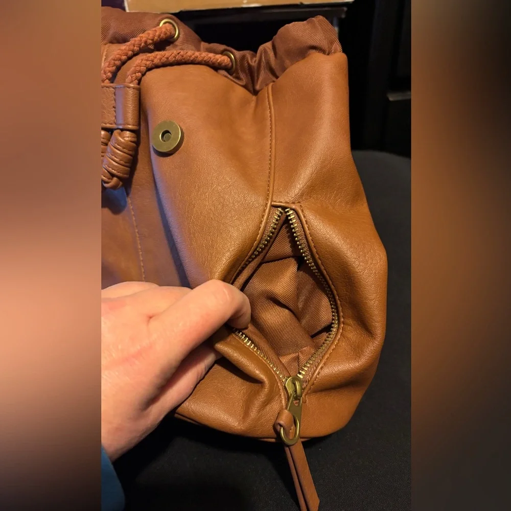 Universal thread brown backpack - Picture 4 of 4